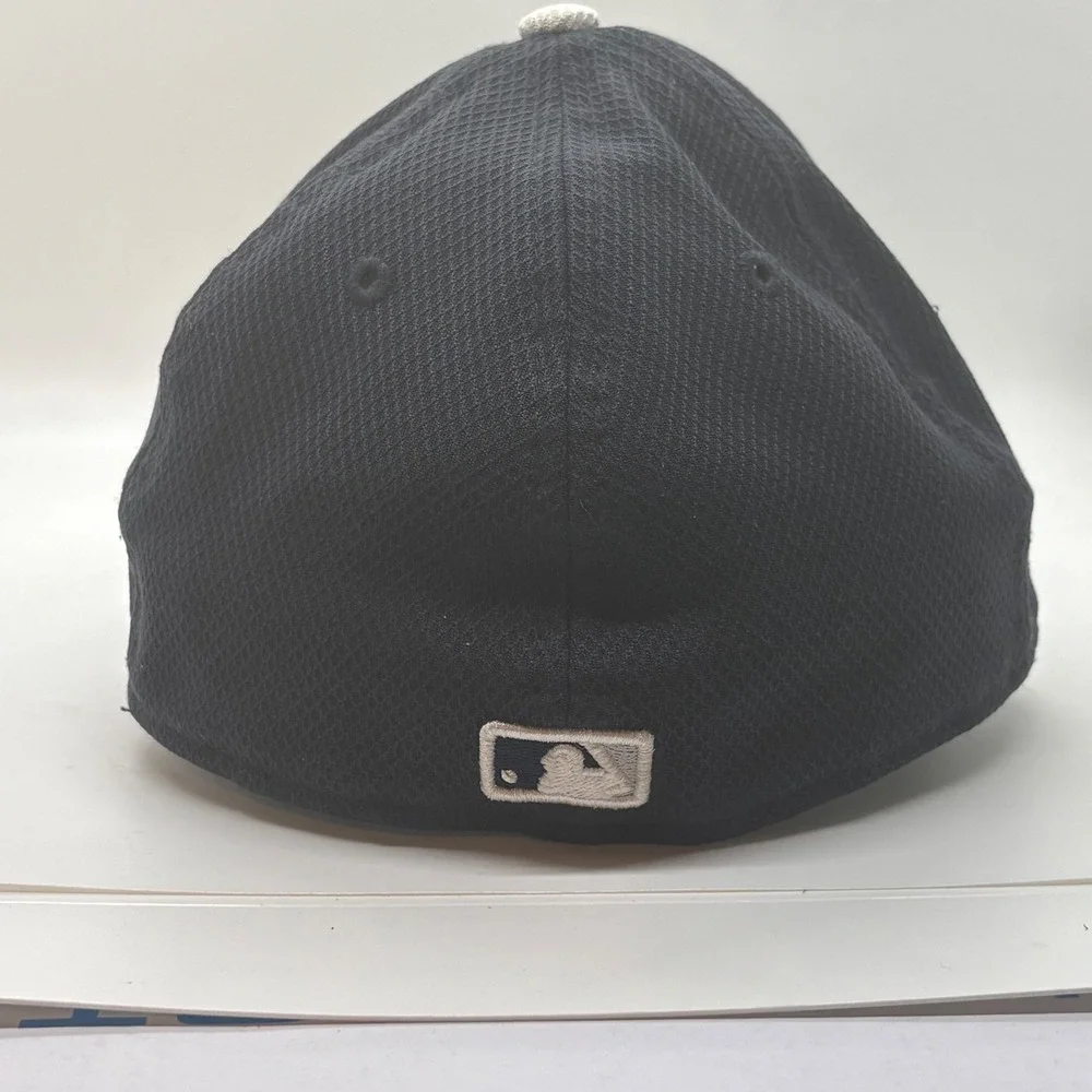 New Era 59FIFTY Low Profile NY Yankees Hat Navy Grey Pinstripe Fitted 7 3/8 MLB